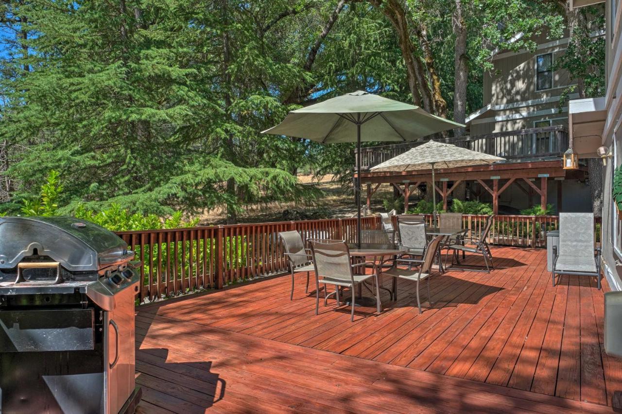 Pine Mountain Lake Haven With Spacious Deck! Groveland Kültér fotó