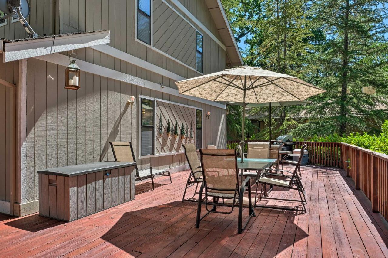 Pine Mountain Lake Haven With Spacious Deck! Groveland Kültér fotó