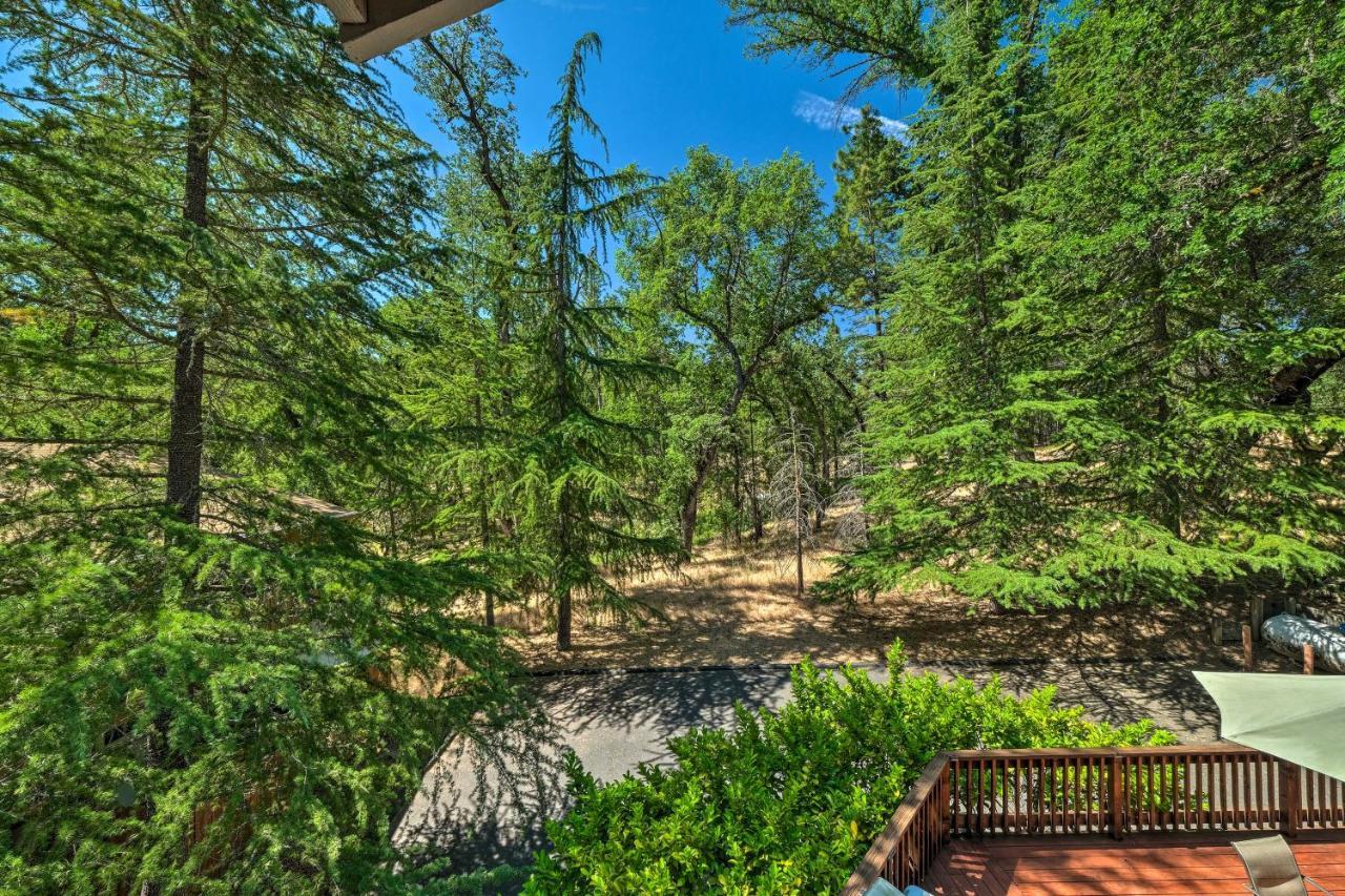 Pine Mountain Lake Haven With Spacious Deck! Groveland Kültér fotó