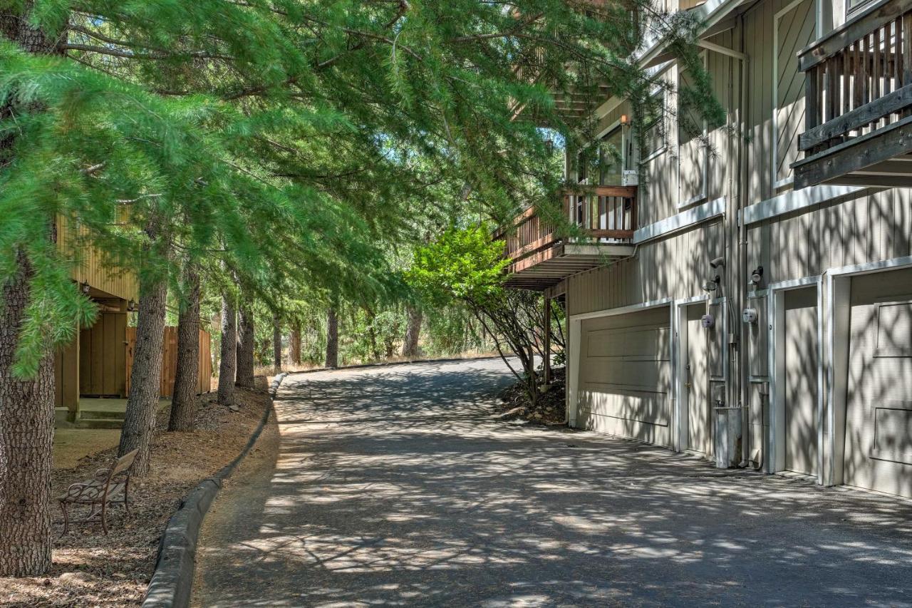 Pine Mountain Lake Haven With Spacious Deck! Groveland Kültér fotó